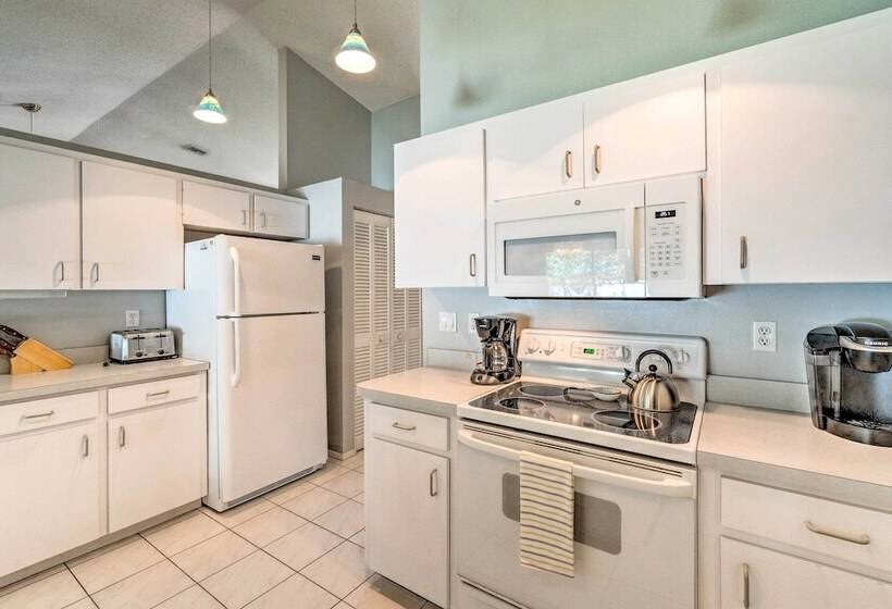 4 Mi To Beaches: Home W/ Lanai & Yard In Venice!