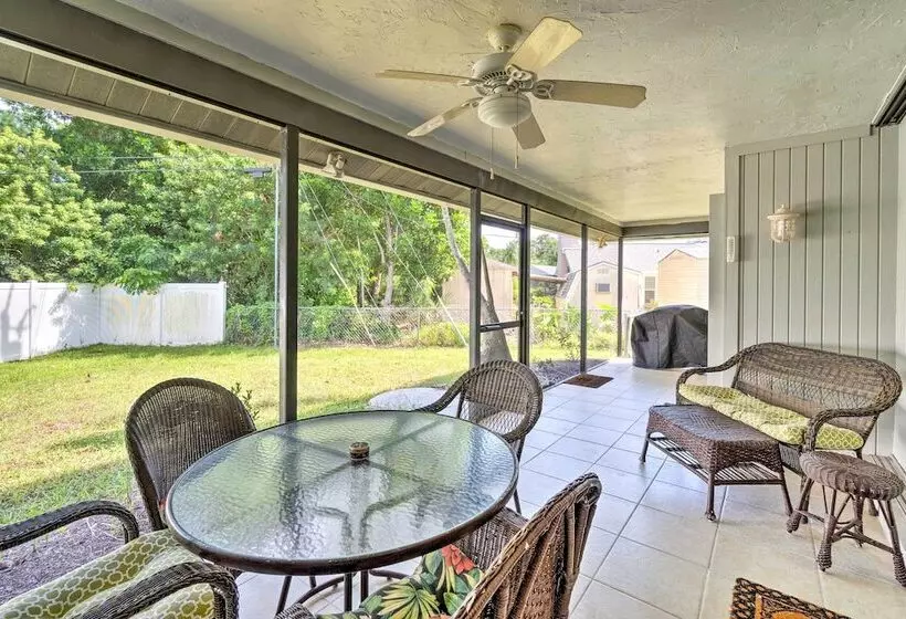 4 Mi To Beaches: Home W/ Lanai & Yard In Venice!
