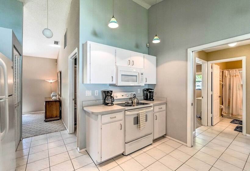 4 Mi To Beaches: Home W/ Lanai & Yard In Venice!