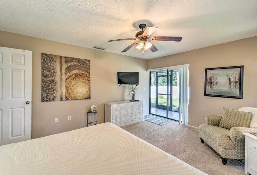 4 Mi To Beaches: Home W/ Lanai & Yard In Venice!