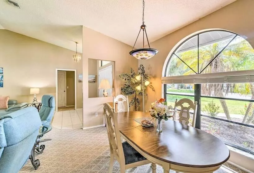 4 Mi To Beaches: Home W/ Lanai & Yard In Venice!