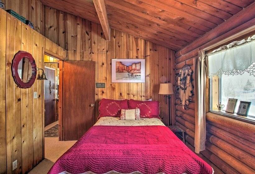 Walk To Lava Hot Springs Pools From Cozy Cabin!