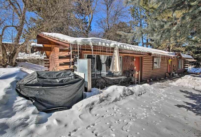 Walk To Lava Hot Springs Pools From Cozy Cabin!