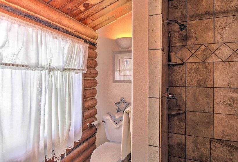 Walk To Lava Hot Springs Pools From Cozy Cabin!