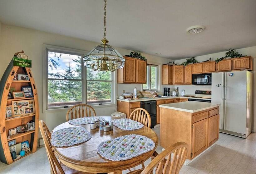 Waterfront Hammond Home W/ Grill + Boat Dock!