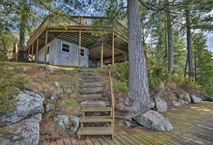 Waterfront Hammond Home W/ Grill + Boat Dock!