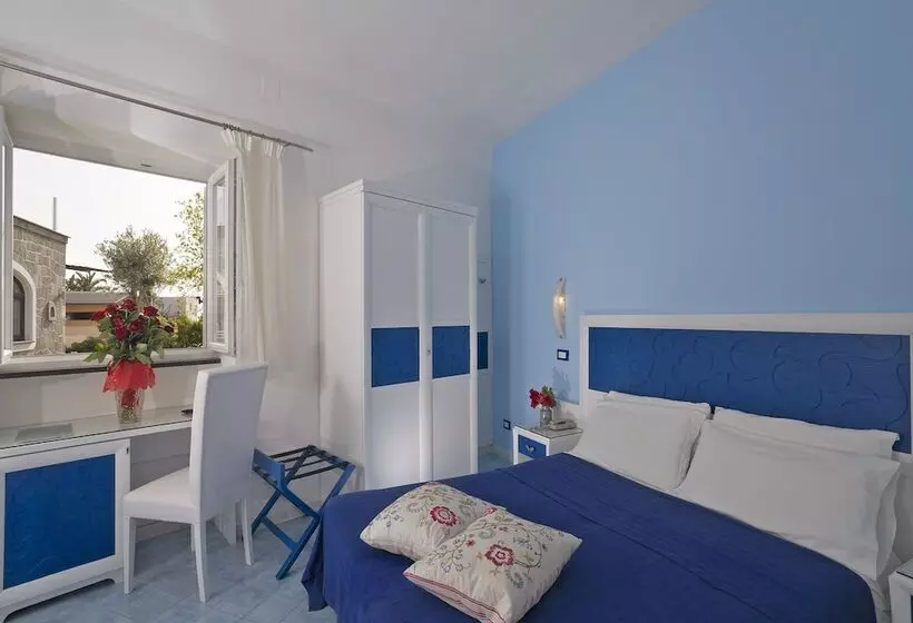 ベッドアンドブレックファースト Forio  Ischia With A Breathtaking View Of Citara For 6 In Communicating Rooms