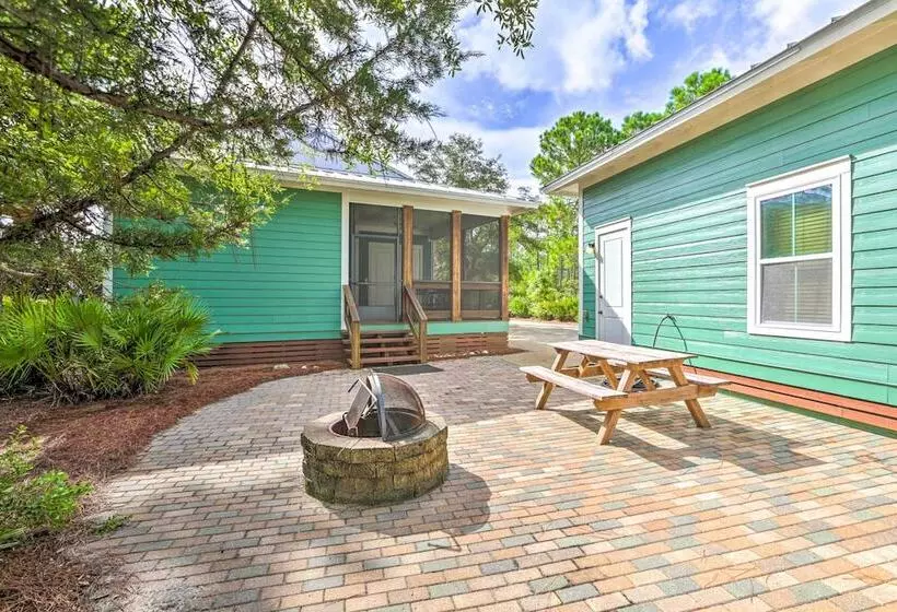 Breezy Home W/ Grills, Pool & Beach Access!