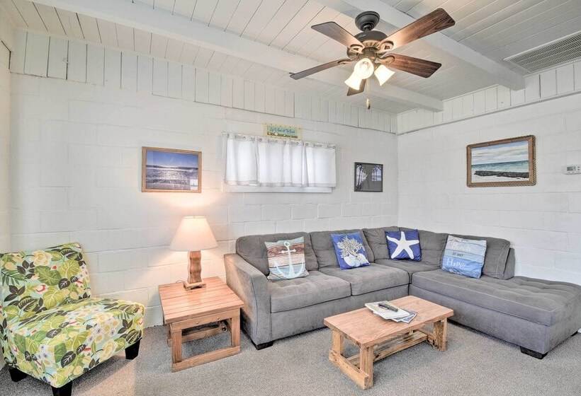 Steps To Ocean: Breezy Myrtle Beach Bungalow!