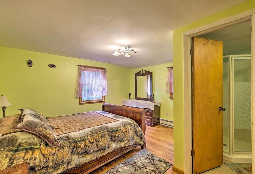 Catskill Mtn Home W/ Deck ~ 1 Miles To Zoom Flume!