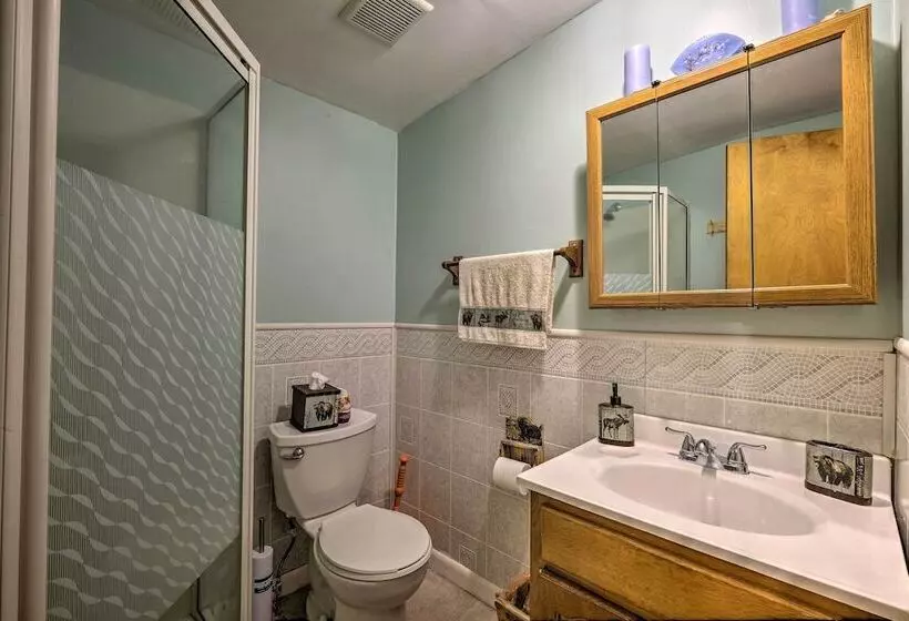 Catskill Mtn Home W/ Deck ~ 1 Miles To Zoom Flume!