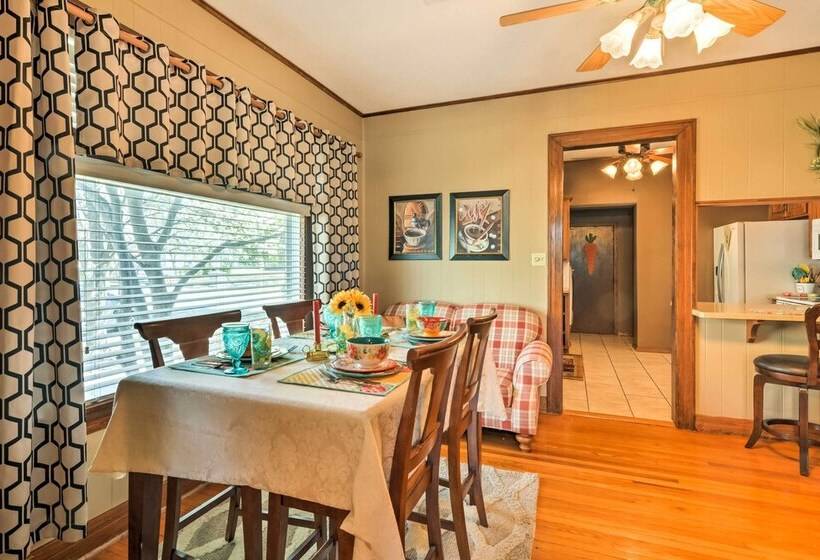 Charming Craftsman Home In Downtown Bartlesville!