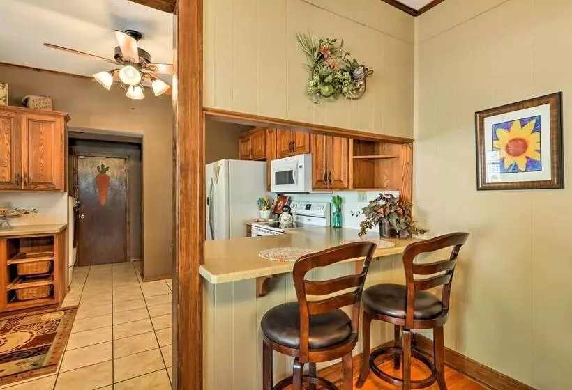 Charming Craftsman Home In Downtown Bartlesville!