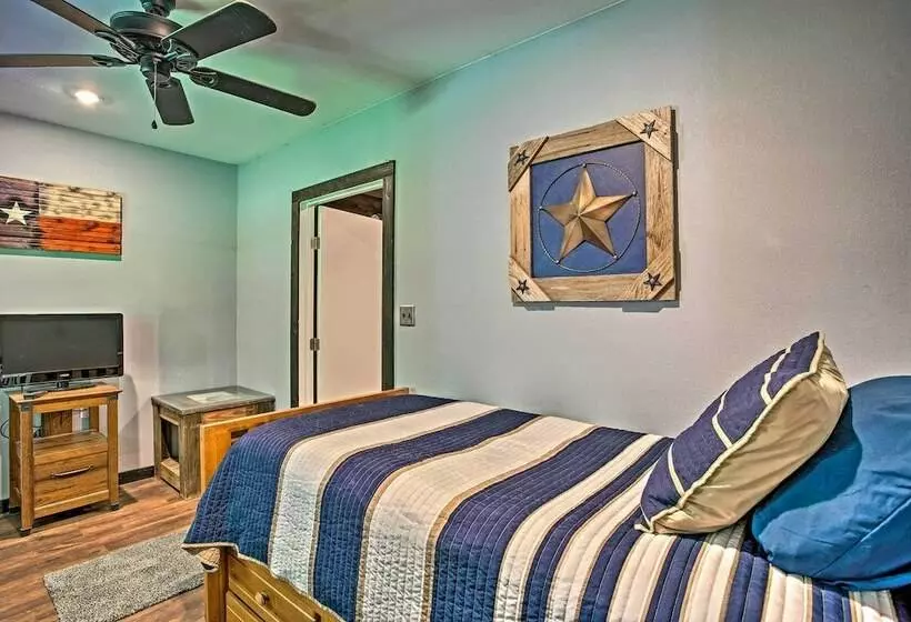 Charming Quitman Cabin < 2 Miles To Lake Fork