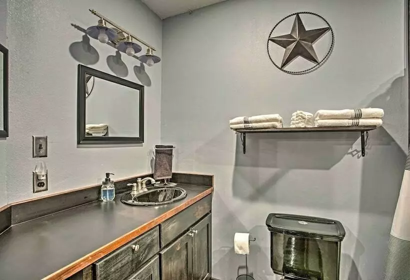 Charming Quitman Cabin < 2 Miles To Lake Fork