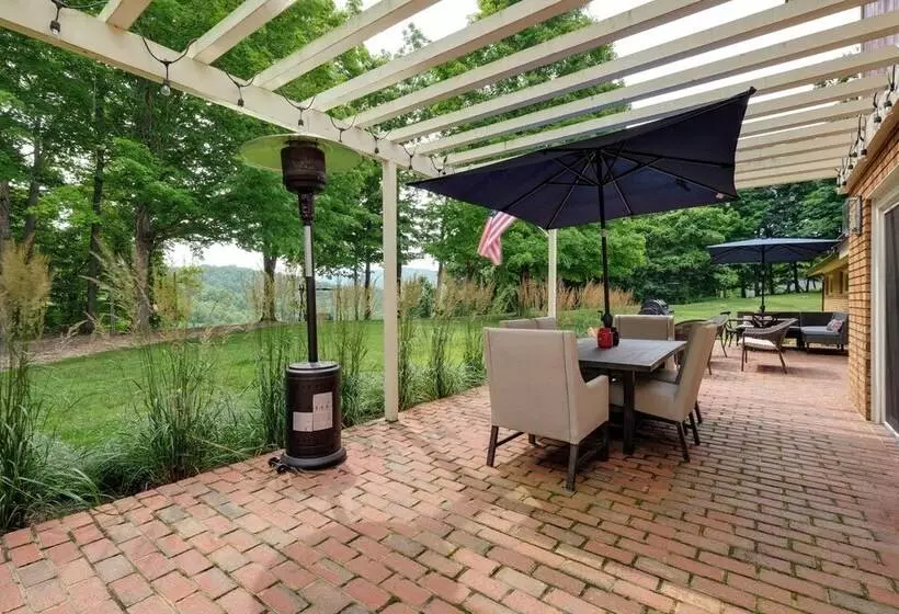 Christiansburg Home ~ 12 Mi To Virginia Tech!