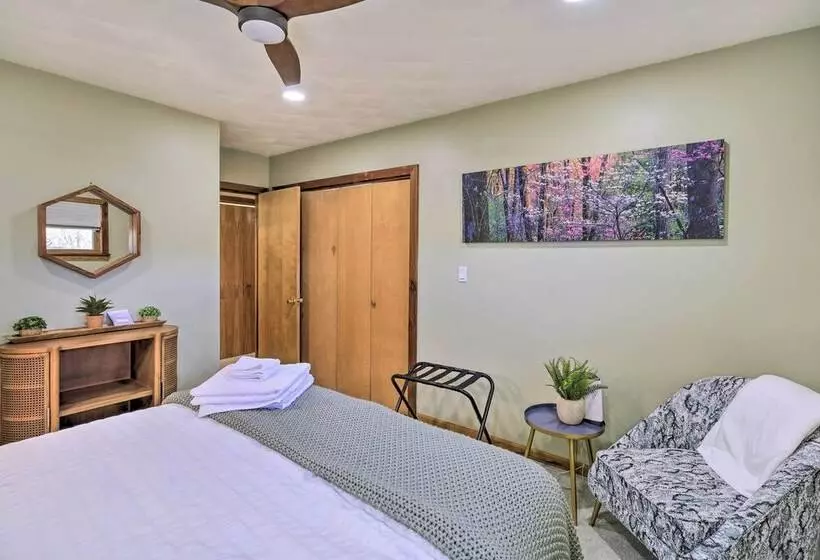 Christiansburg Home ~ 12 Mi To Virginia Tech!