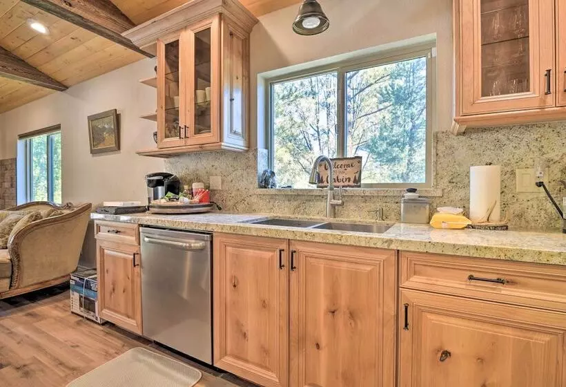 Cozy Pine Mountain Club Cabin W/ Large Deck