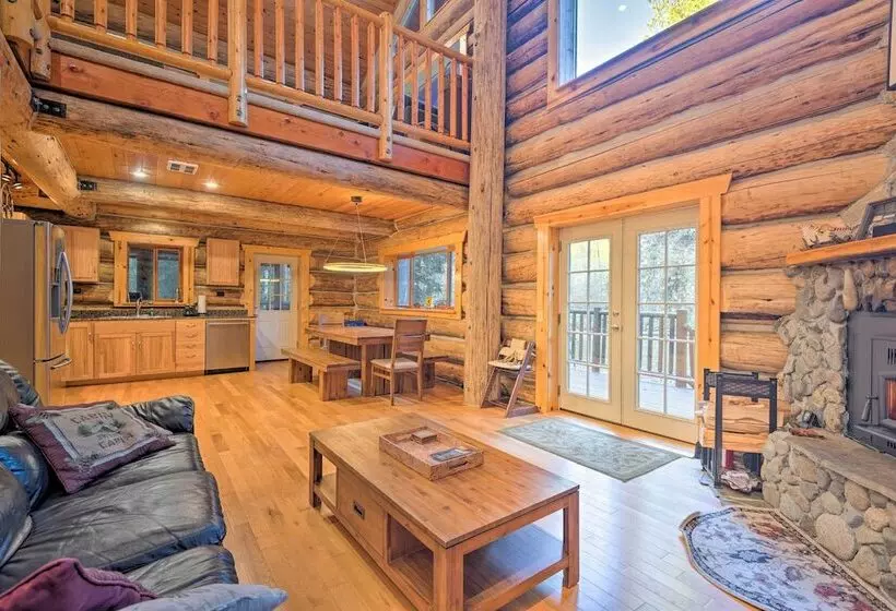 Riverfront Gold Bar Log Cabin Near Stevens Pass!