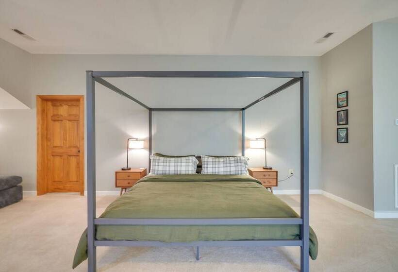 Expansive Home On 16 Acres W/ Smoky Mountain Views