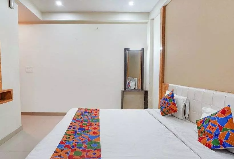 Fabhotel Bliss Inn