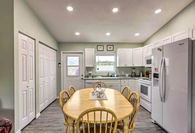 Family Friendly Home, Walk To Steinhatchee River!