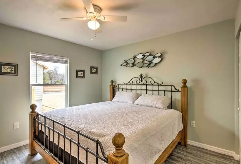 Family Friendly Home, Walk To Steinhatchee River!