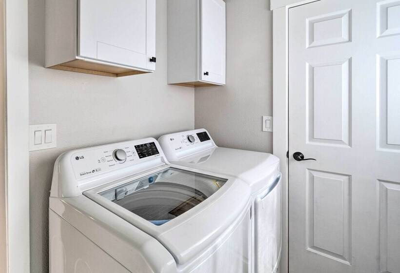 Family Friendly Meridian Home: 13 Mi To Boise