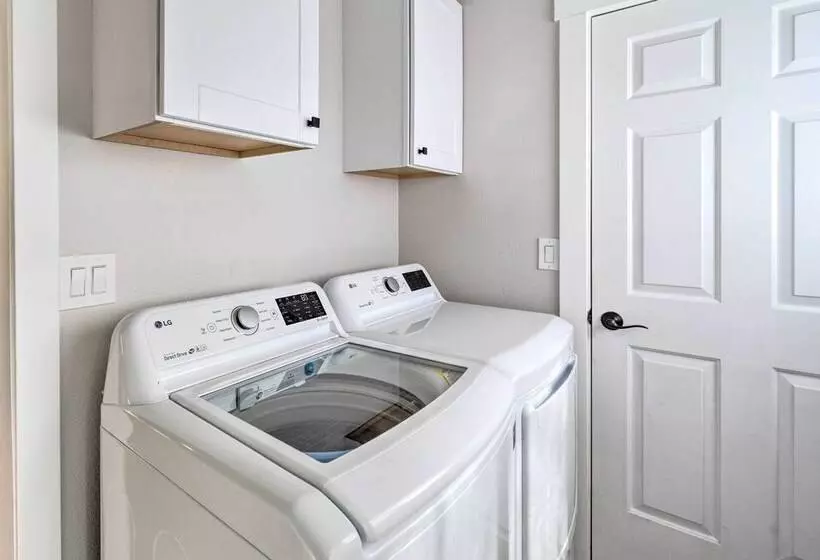 Family Friendly Meridian Home: 13 Mi To Boise