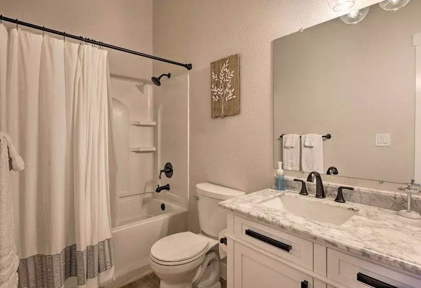 Family Friendly Meridian Home: 13 Mi To Boise