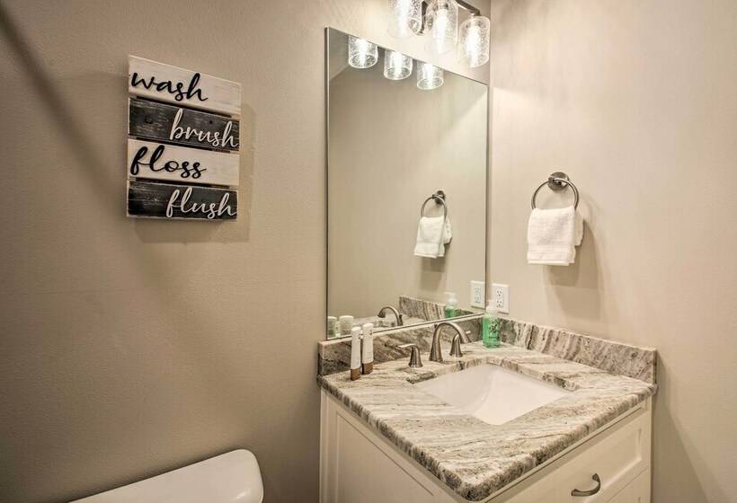 Greenside Bunker  W/ Fire Pit On Golf Course!