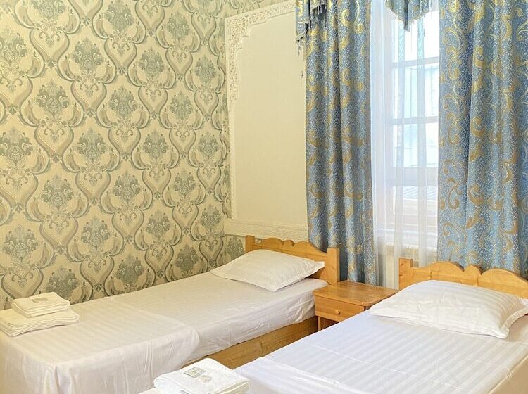 簡易ホテル Otkirbek