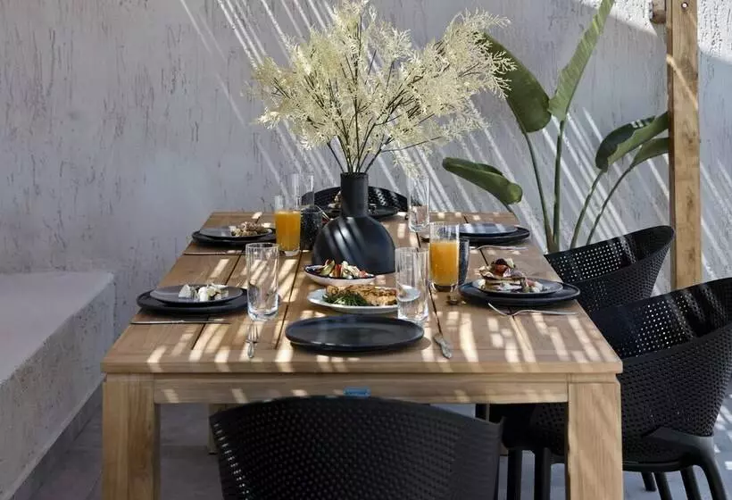 Hotelli Mayu Suites
