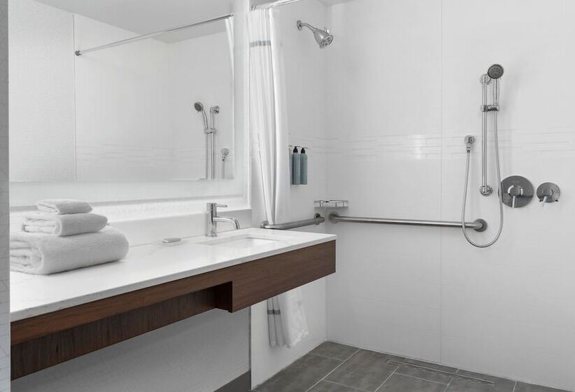 בית מלון כפרי Residence Inn By Marriott New York Queens