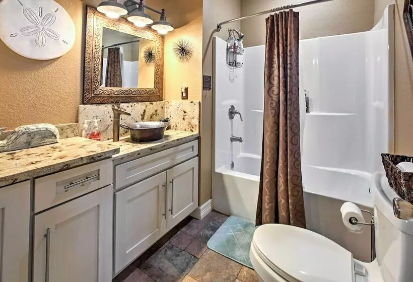 Steps From Gulf: Freeport Home W/ Water Views