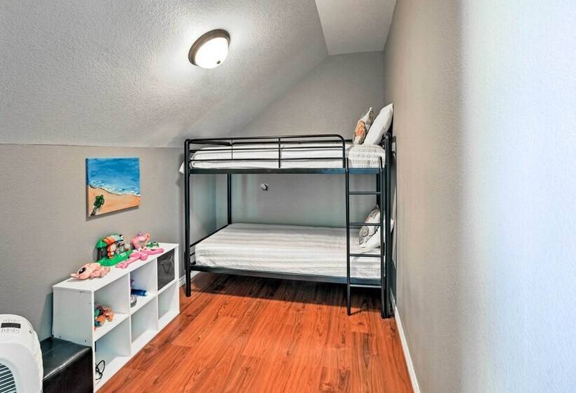 Steps From Gulf: Freeport Home W/ Water Views