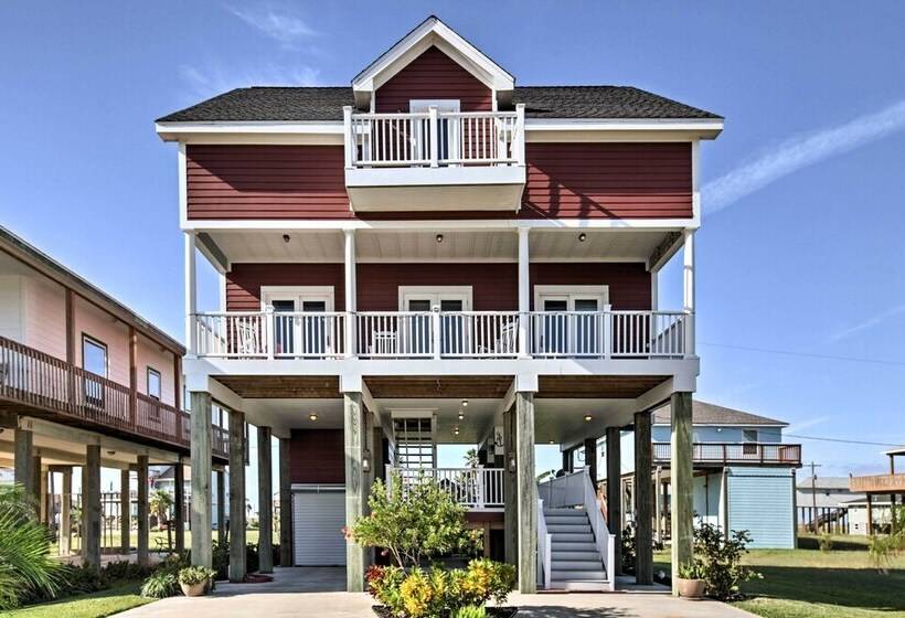 Steps From Gulf: Freeport Home W/ Water Views