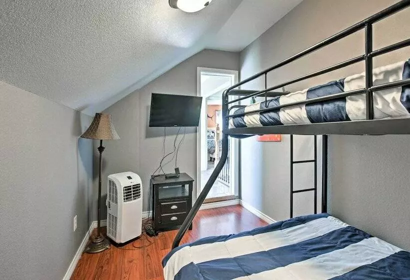 Steps From Gulf: Freeport Home W/ Water Views