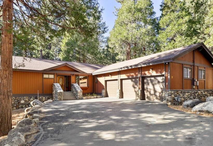 Lake Tahoe Family Home W/ Hot Tub & Game Room!
