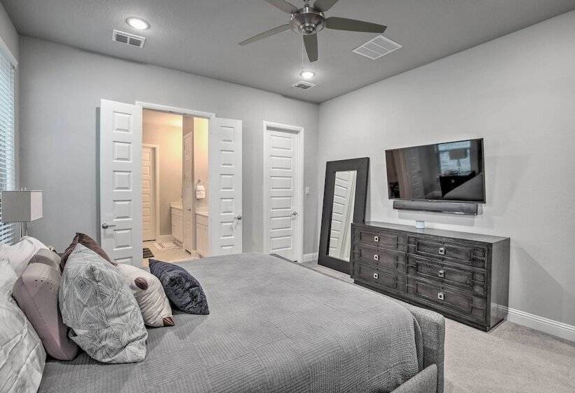 Patio & Game Room: Modern Home In Frisco