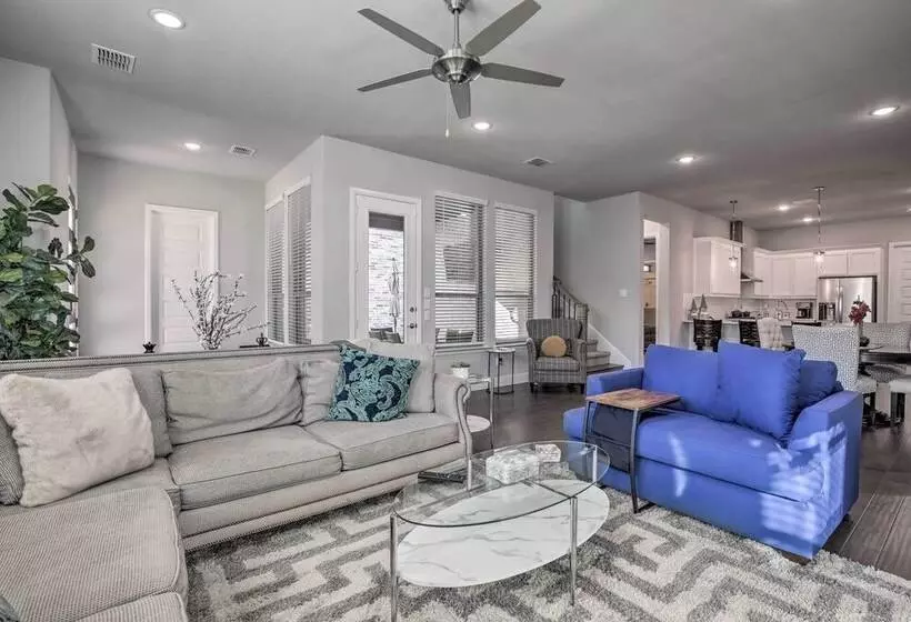 Patio & Game Room: Modern Home In Frisco