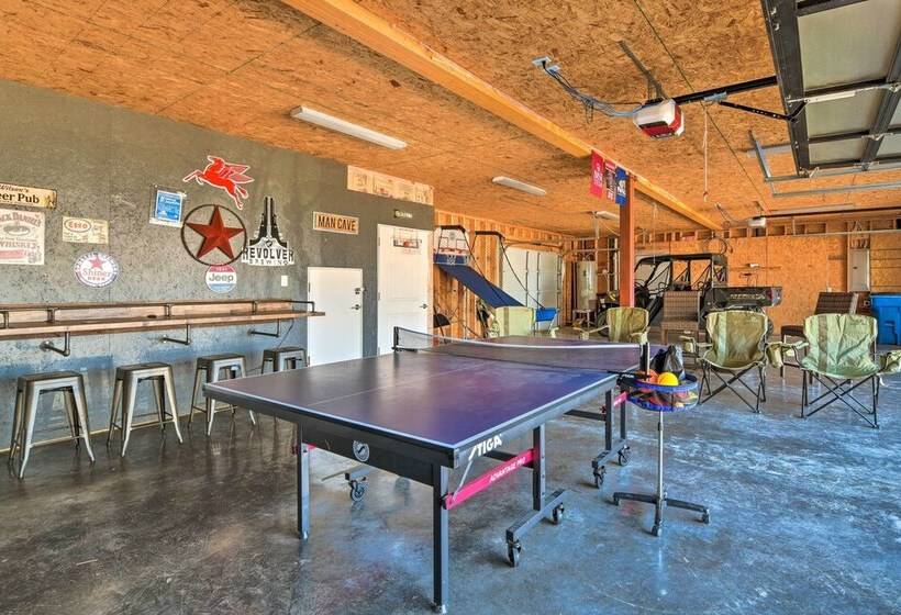 Modern  Lakeview Hilltop Retreat  W/ Game Garage!