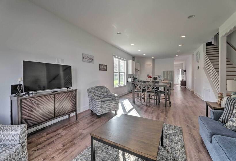 Mt Juliet Home: Steps To Old Hickory Lake!