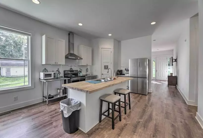 Mt Juliet Home: Steps To Old Hickory Lake!