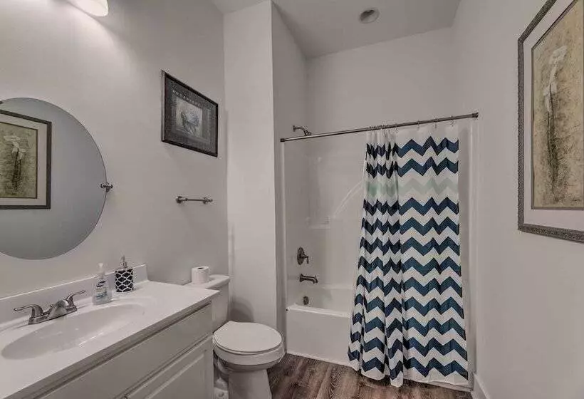 Mt Juliet Home: Steps To Old Hickory Lake!