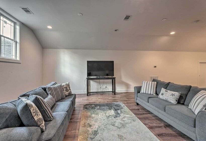 Mt Juliet Home: Steps To Old Hickory Lake!