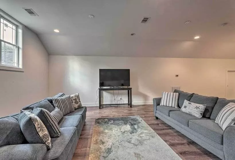 Mt Juliet Home: Steps To Old Hickory Lake!