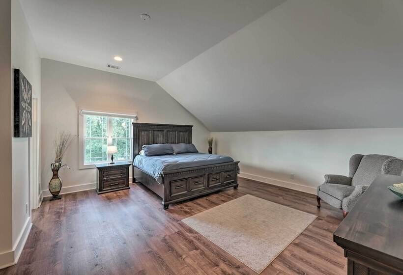 Mt Juliet Home: Steps To Old Hickory Lake!