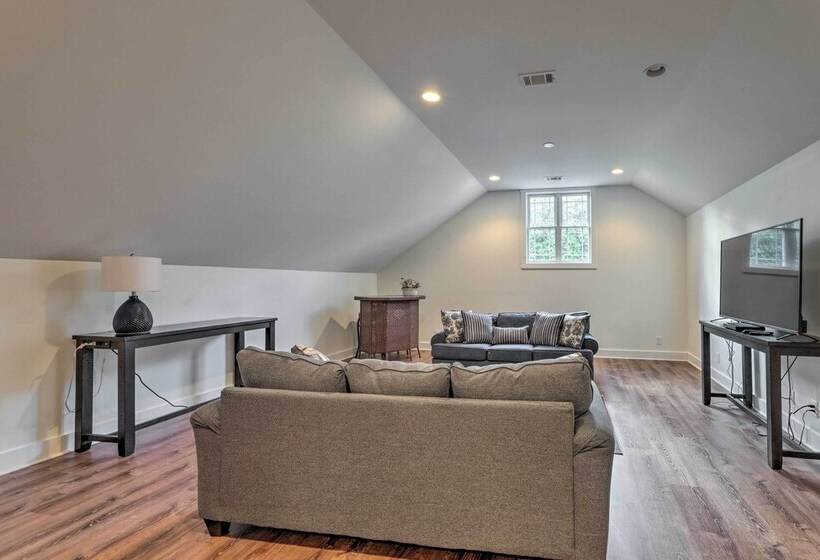 Mt Juliet Home: Steps To Old Hickory Lake!