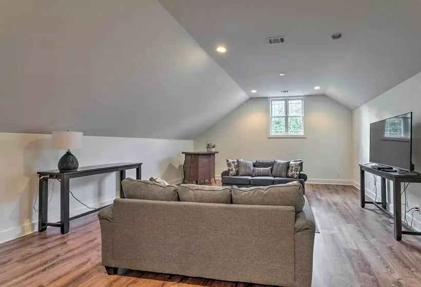 Mt Juliet Home: Steps To Old Hickory Lake!